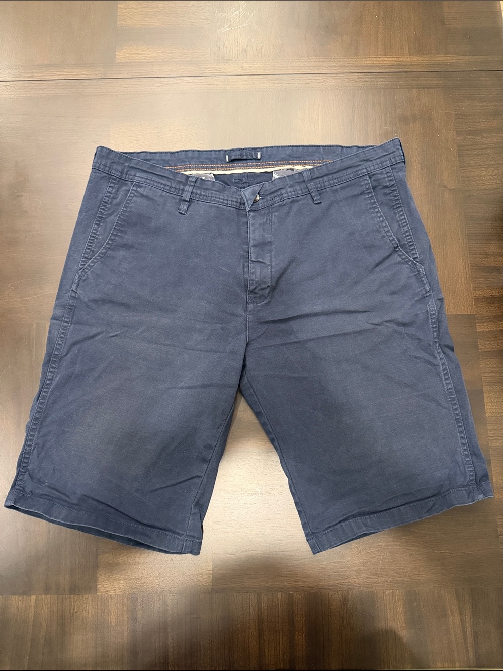 Zara Men’s Navy Flat-Front Shorts